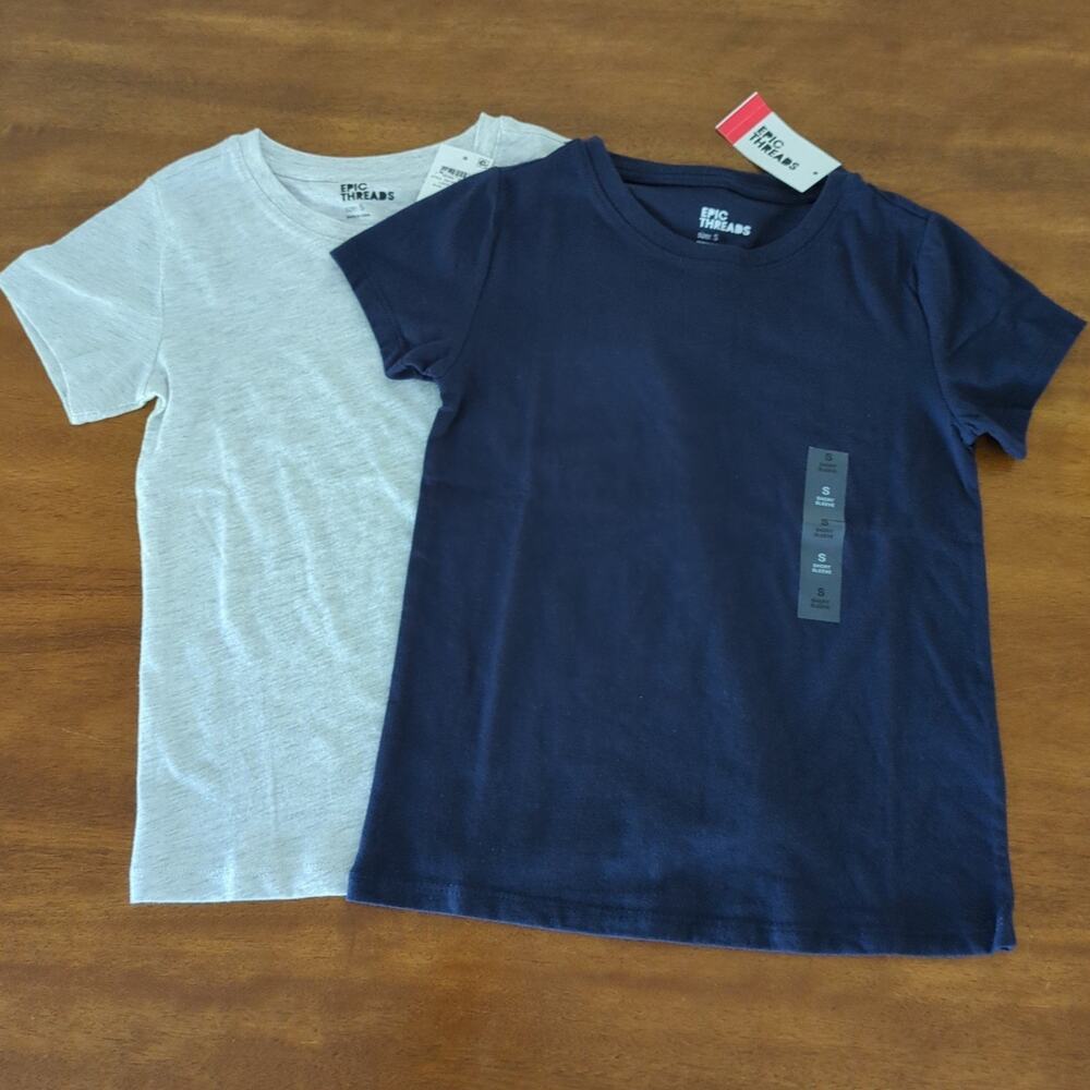 Boy Shortsleeve t-shirt set white/navy blue New With Tags size Small 2ct